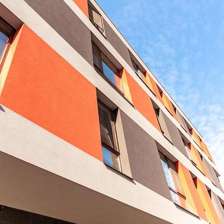 Bright 1Bdr Apartment With A Balcony София Экстерьер фото