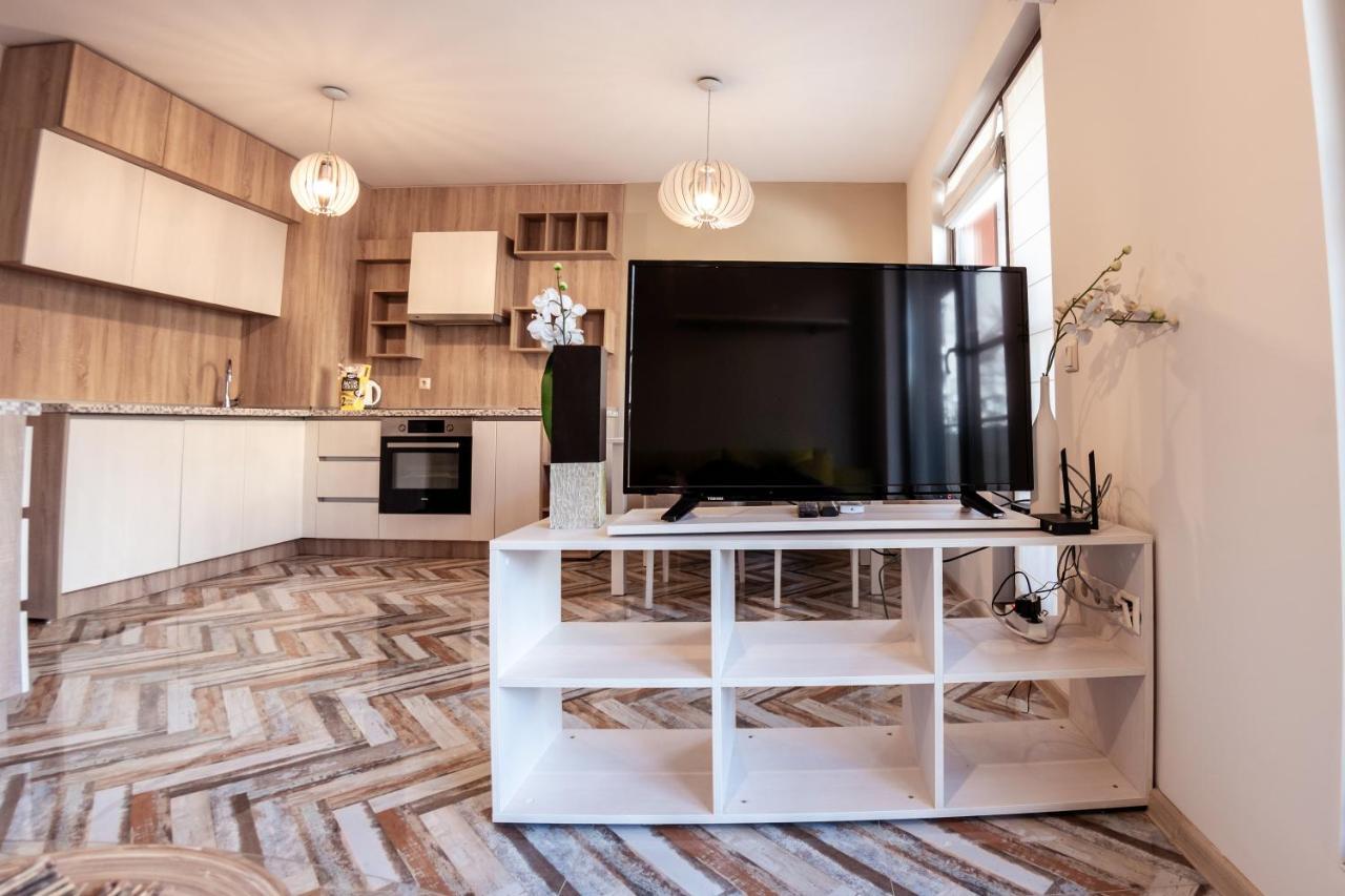 Bright 1Bdr Apartment With A Balcony София Экстерьер фото