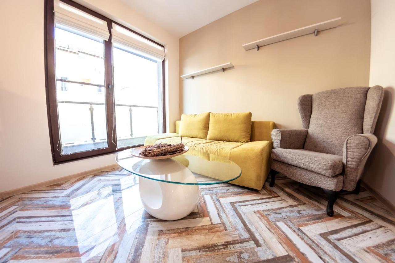 Bright 1Bdr Apartment With A Balcony София Экстерьер фото