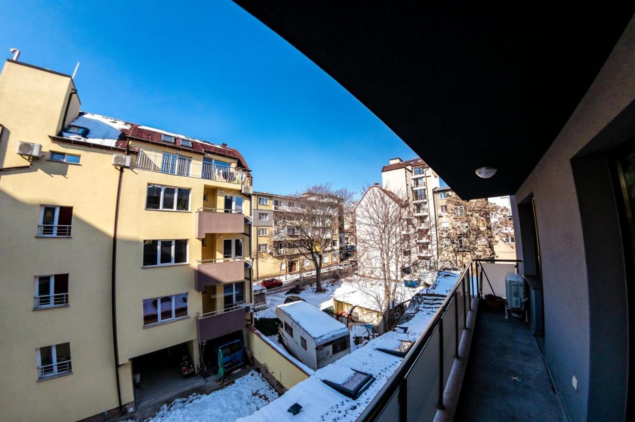Bright 1Bdr Apartment With A Balcony София Экстерьер фото